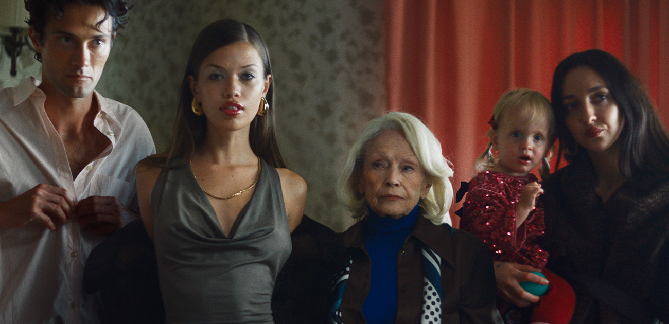 What Do I Wear? Holiday ’25