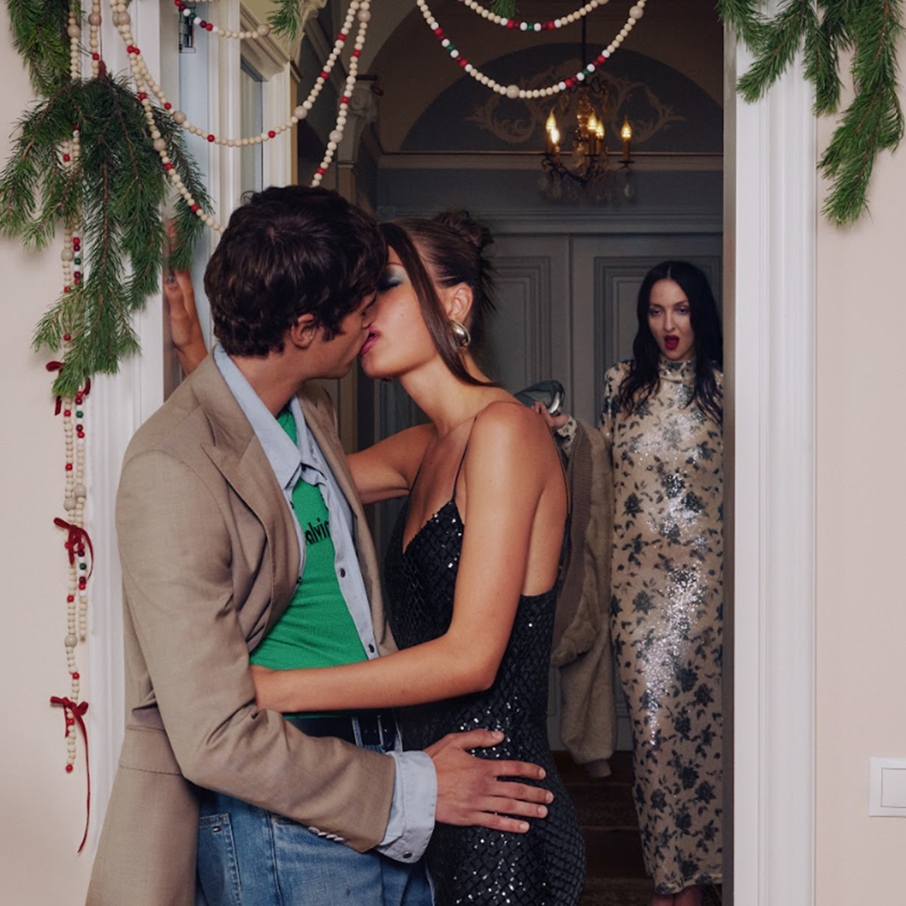 What Do I Wear? Holiday ’25